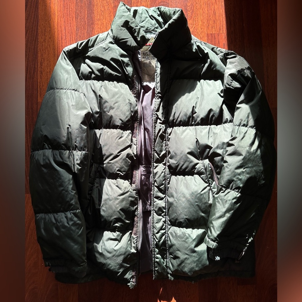 Prada Men’s Green Down Jacket Size 52(zipper needs replacement)